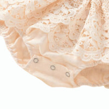 Cargar imagen en el visor de la galería, Lace romper baby
